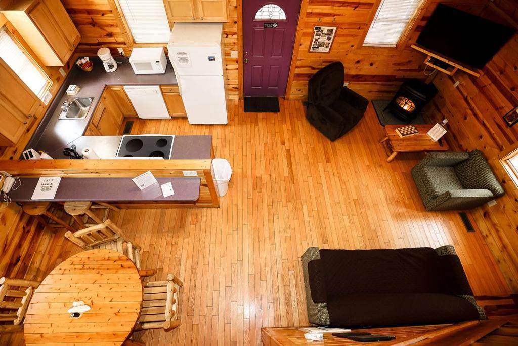 The Cabins At Pine Haven - Beckley Beaver Exterior foto