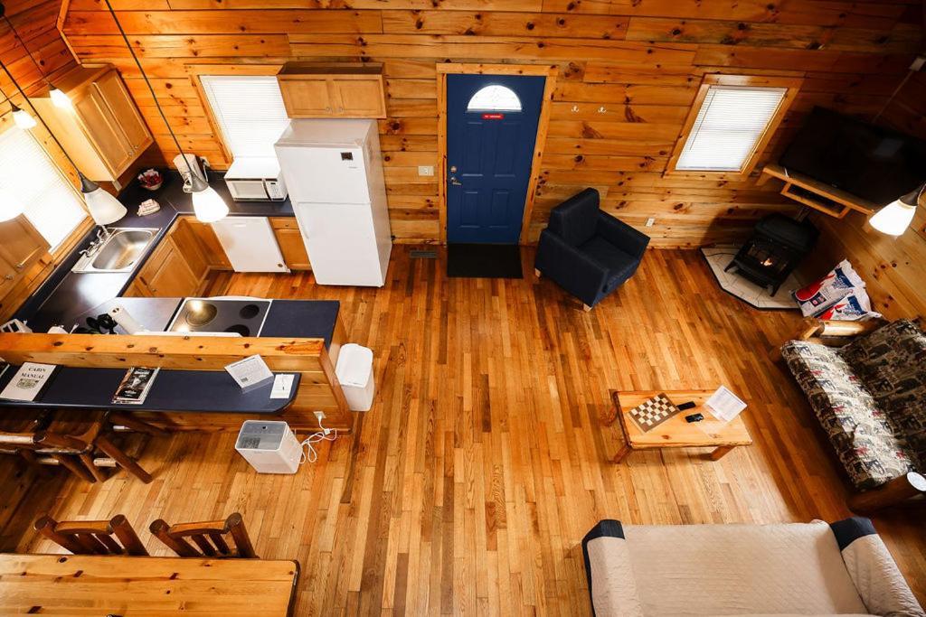 The Cabins At Pine Haven - Beckley Beaver Exterior foto