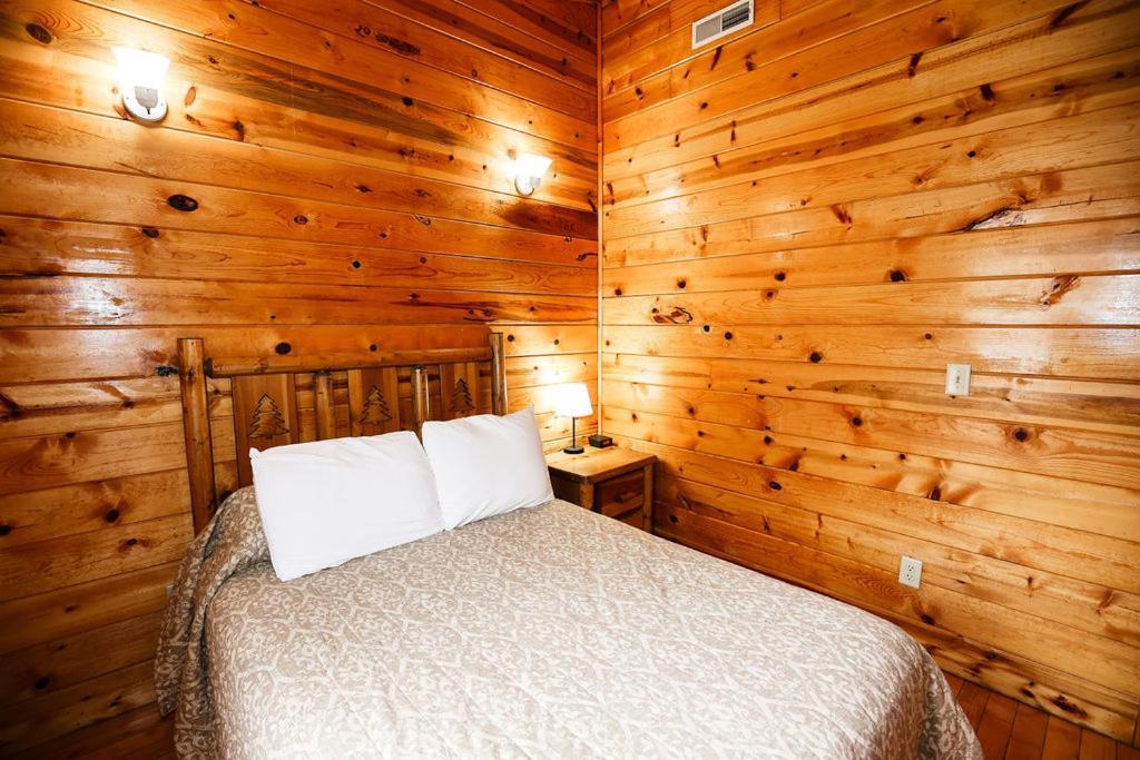 The Cabins At Pine Haven - Beckley Beaver Exterior foto